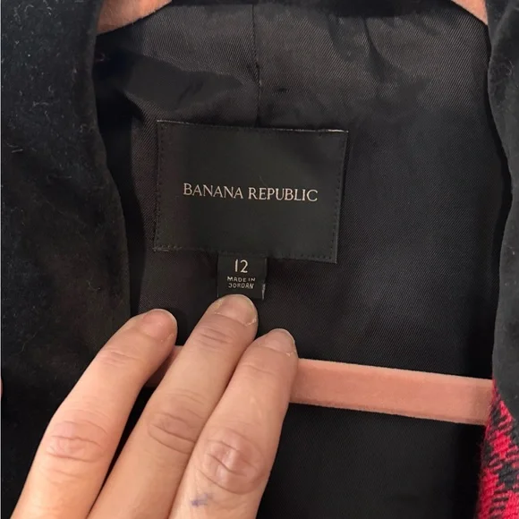 Red & Black Double-Breasted Blazer. Velvet Collar. Gold buttons. Vintage Chic. - Picture 4 of 10